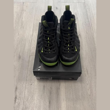 Nike Air Foamposite One Black Volt
