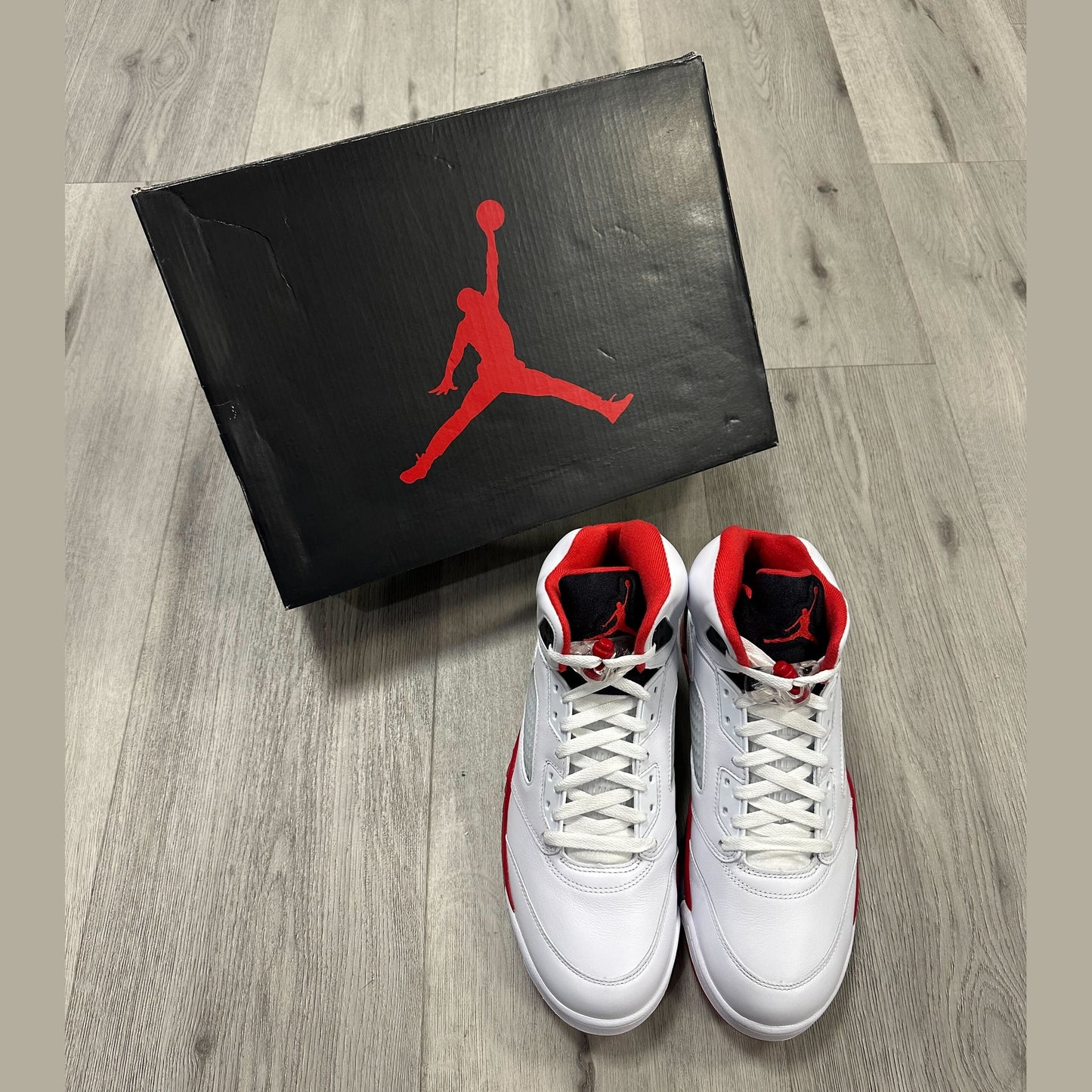 Jordan 5 Retro Fire Red Black Tongue 2025