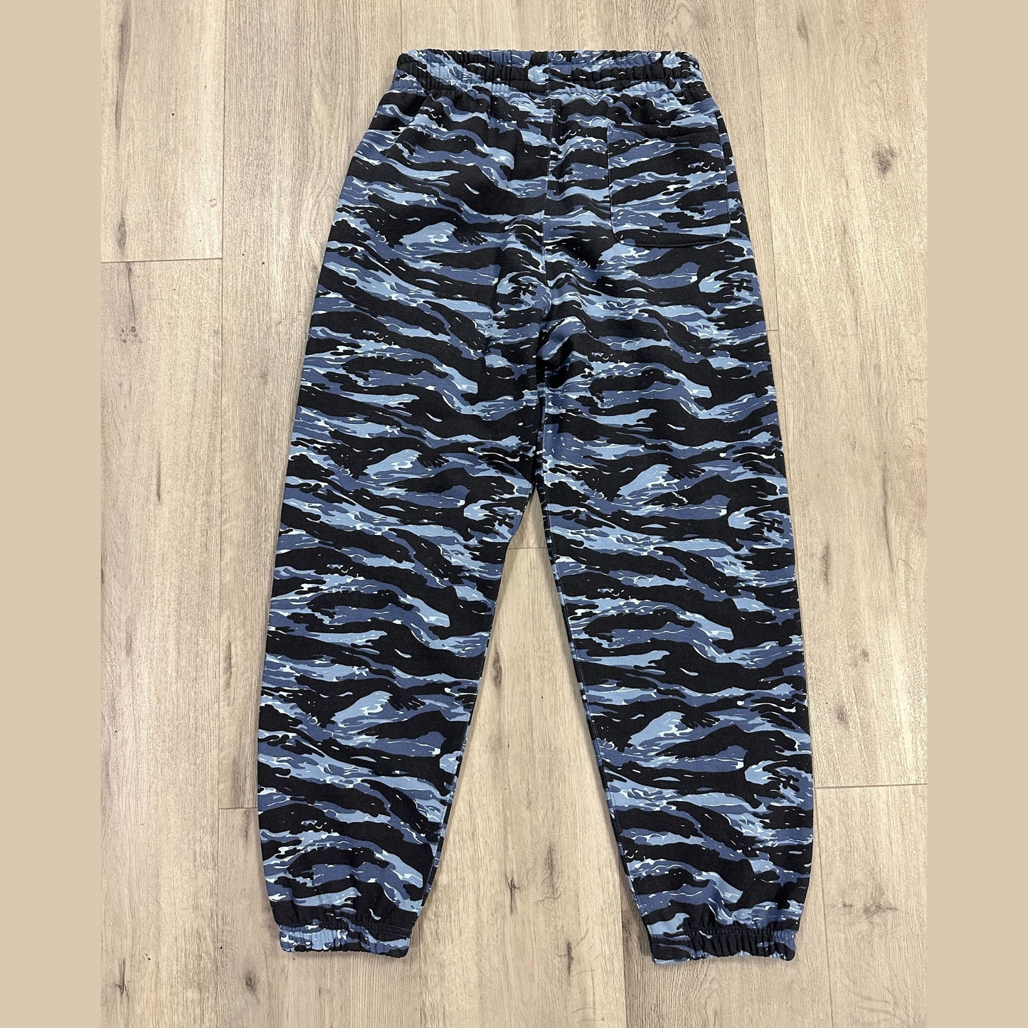 Supreme Small Box Sweatpant FW24 Blue Tiger Camo