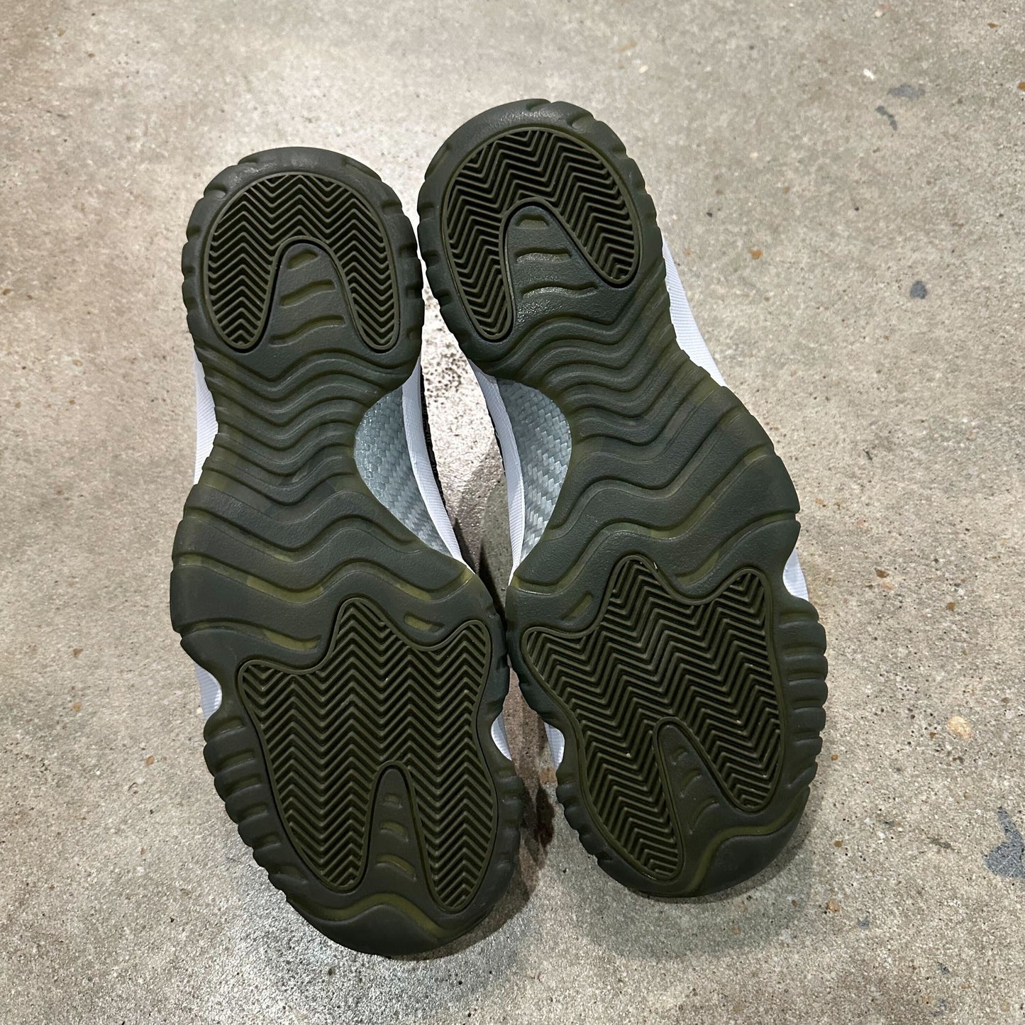 Jordan Future Olive Canvas