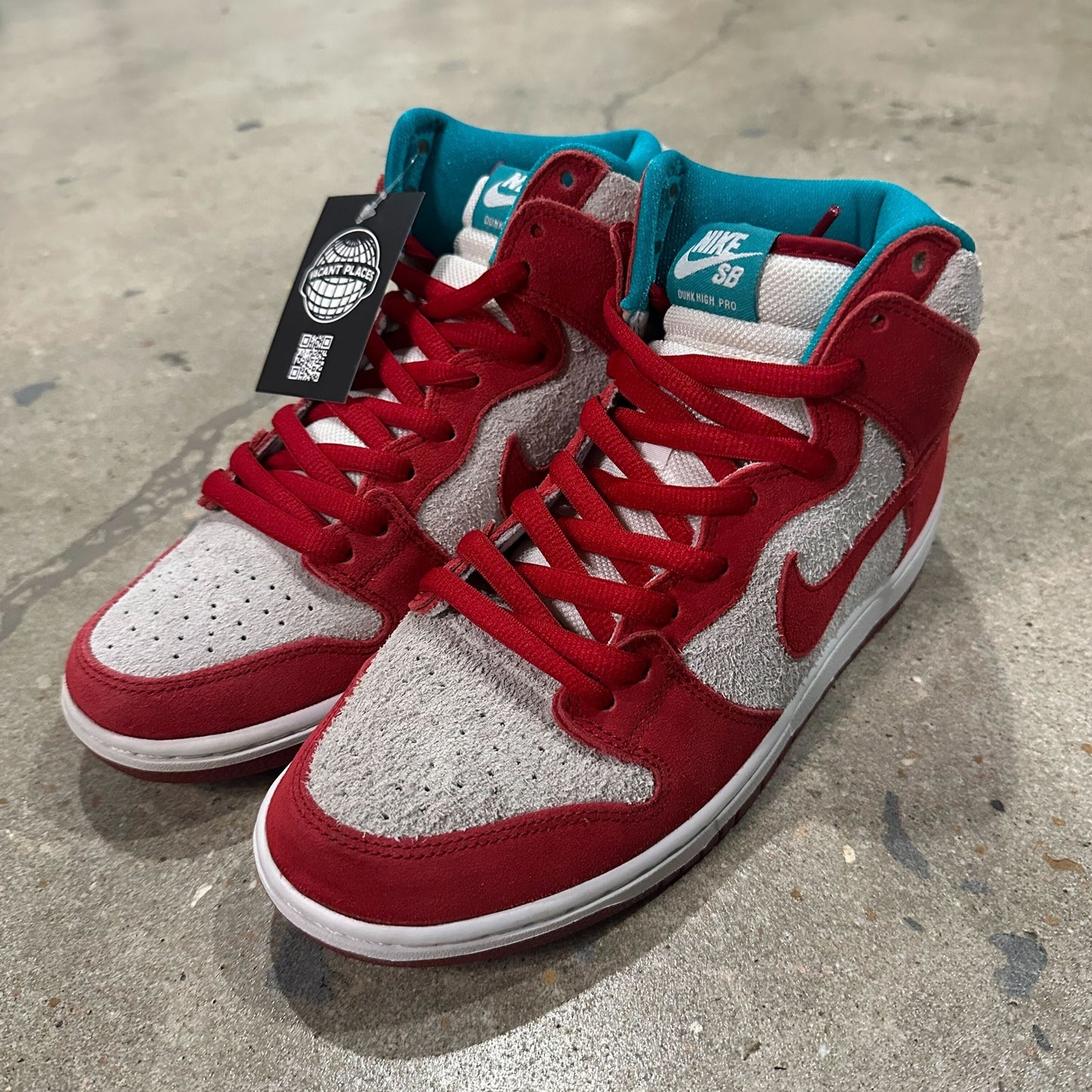 Nike SB Dunk High Dr. Seuss