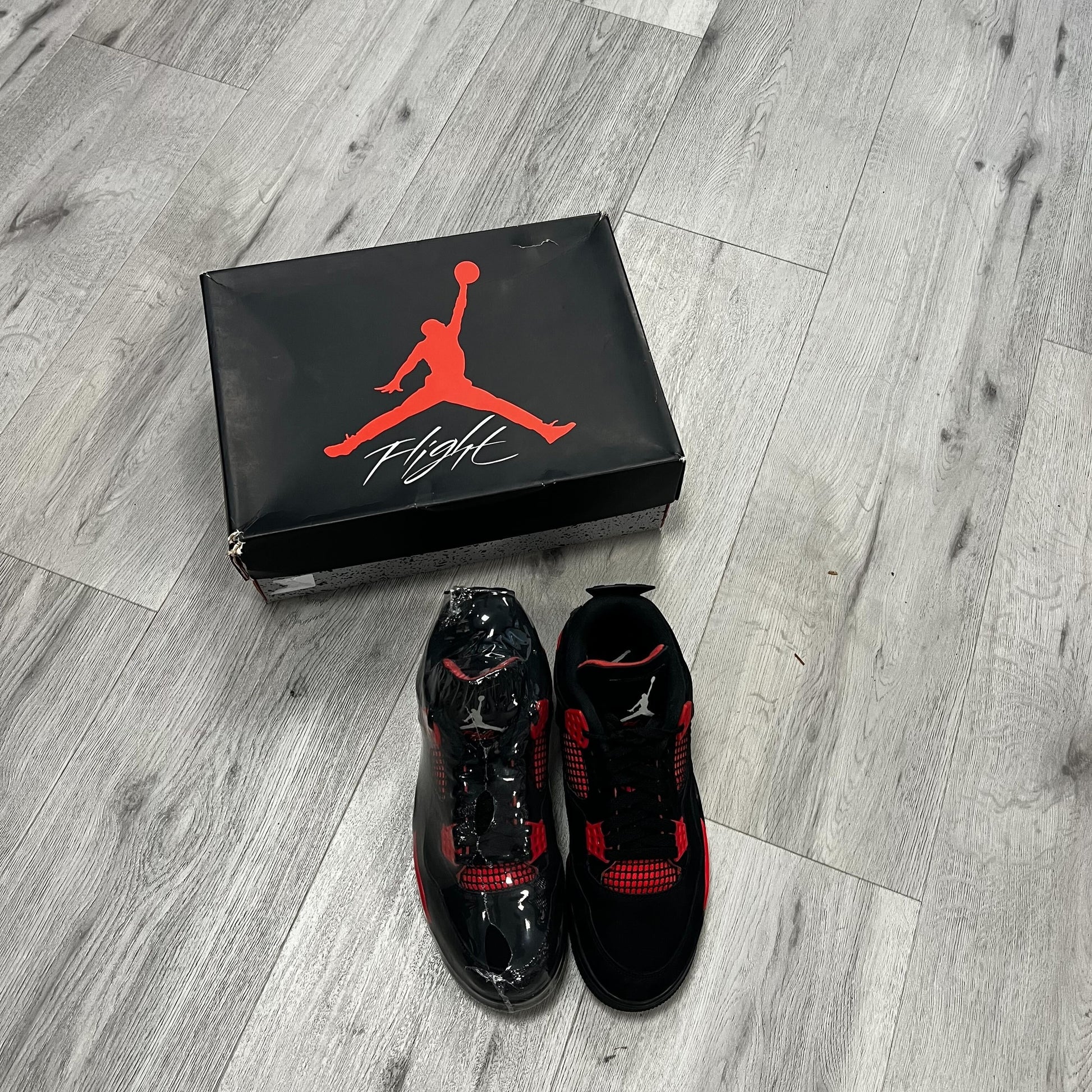 Jordan 4 Retro Red Thunder