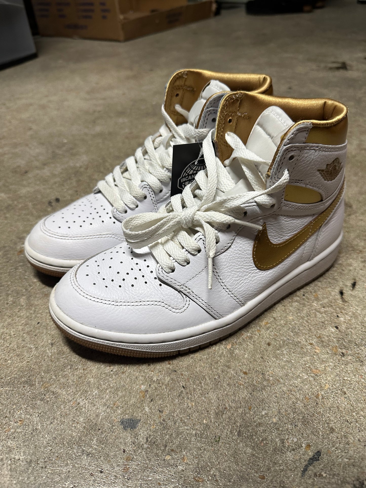 Jordan 1 Retro High OG Metallic Gold (Women's)