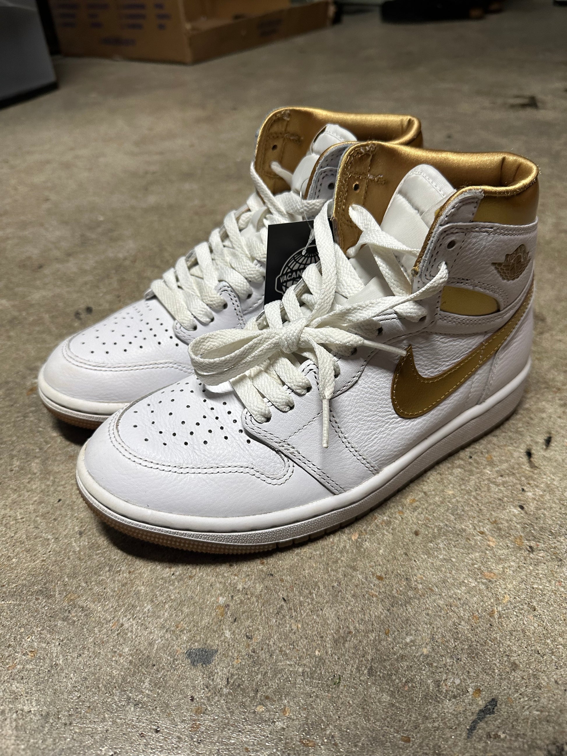 Jordan 1 Retro High OG Metallic Gold (Women's)