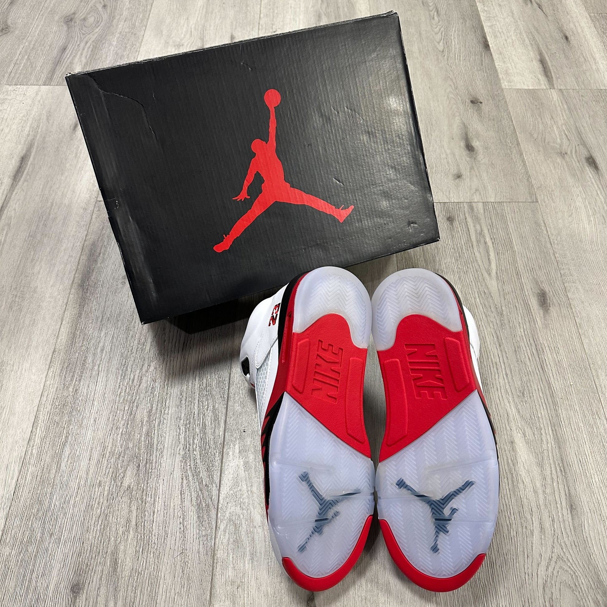 Jordan 5 Retro Fire Red Black Tongue 2025